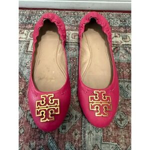 Tory Burch Minnie Travel Ballet Flats Pink Pebbled Leather Gold Logo Size 8.5
